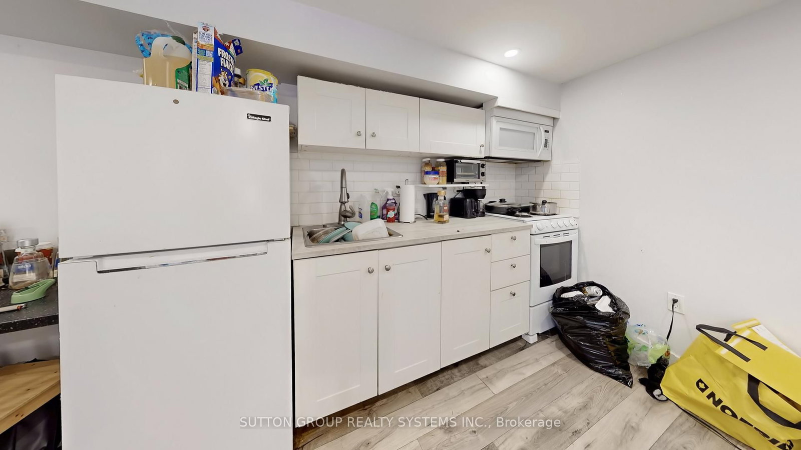 50 Brownville Avenue • Toronto, ON photo 23
