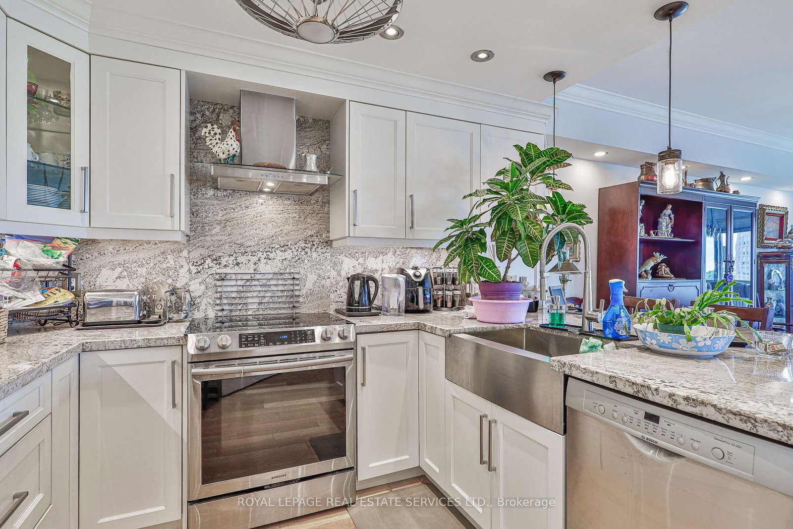 2267 Lake Shore Boulevard W • #1304 • Toronto, ON photo 10