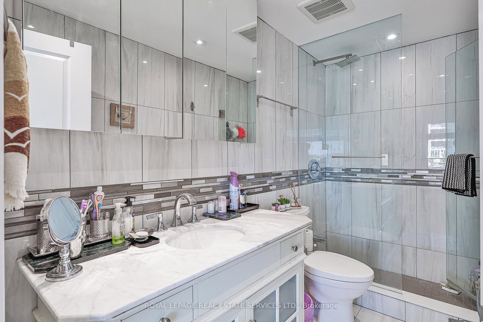2267 Lake Shore Boulevard W • #1304 • Toronto, ON photo 8