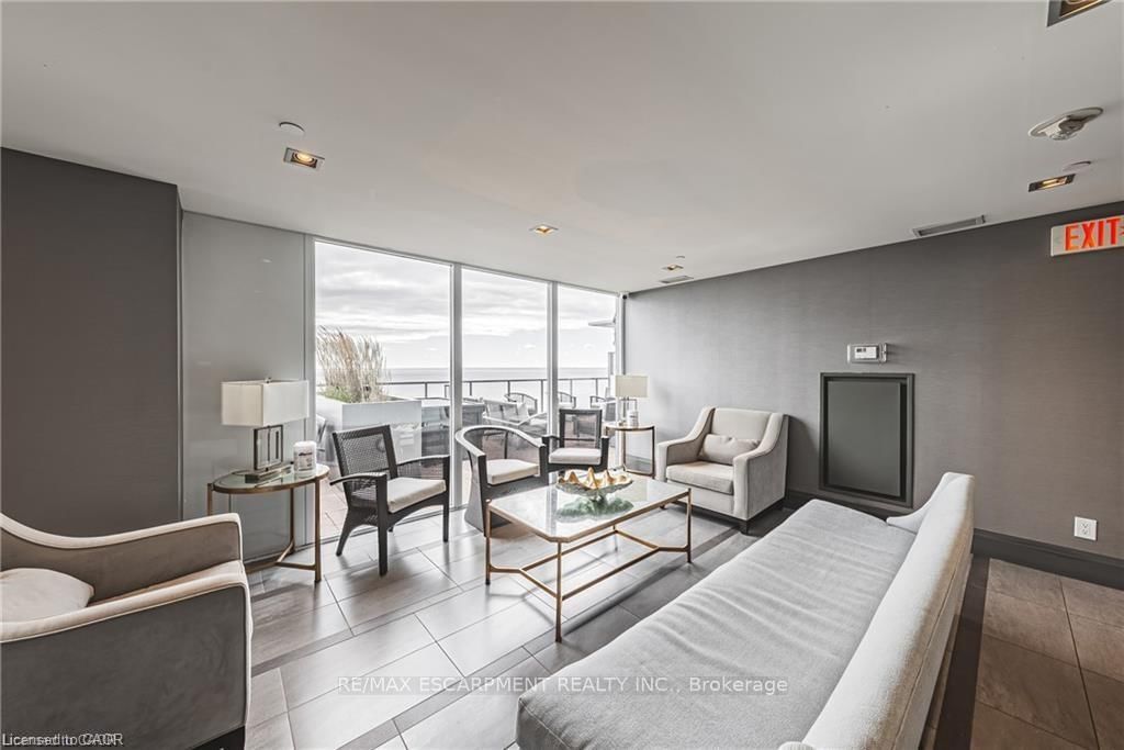 11 BRONTE Road • #703 • Oakville, ON photo 35