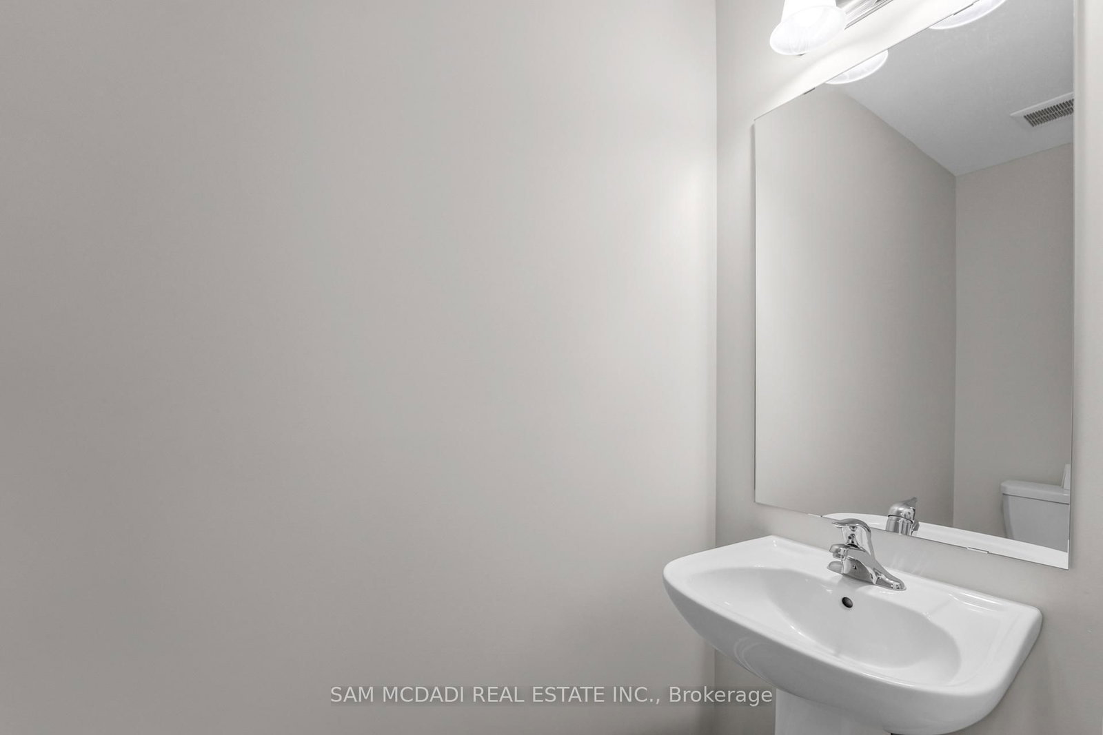 1402 Almonte Drive • Burlington, ON photo 17