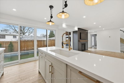 2212 Urwin Oakville,ON L6L 2T2 — Photo 15