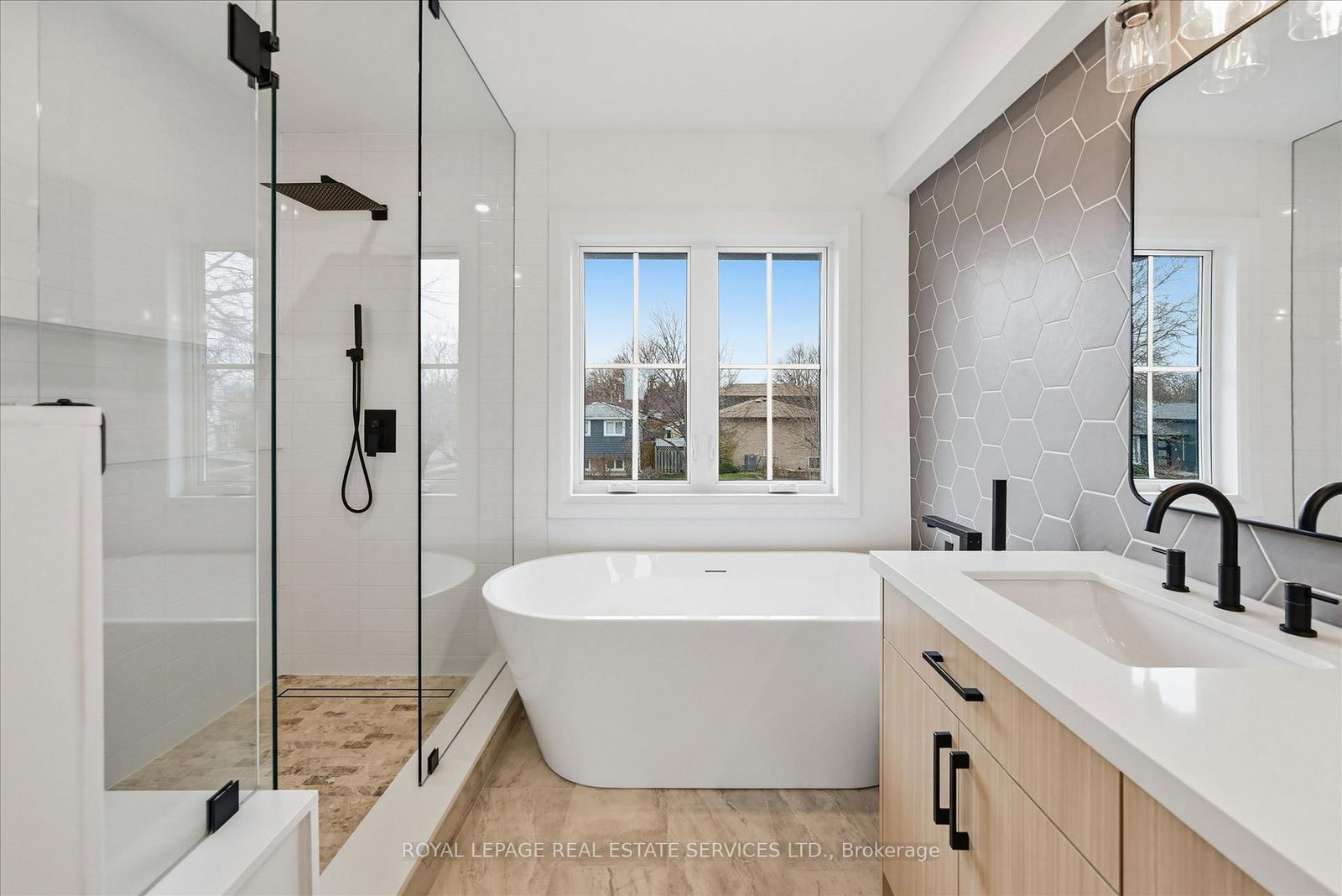 2212 Urwin Crescent • Oakville, ON photo 25