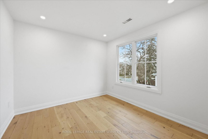 2212 Urwin Oakville,ON L6L 2T2 — Photo 31