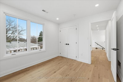 2212 Urwin Oakville,ON L6L 2T2 — Photo 33