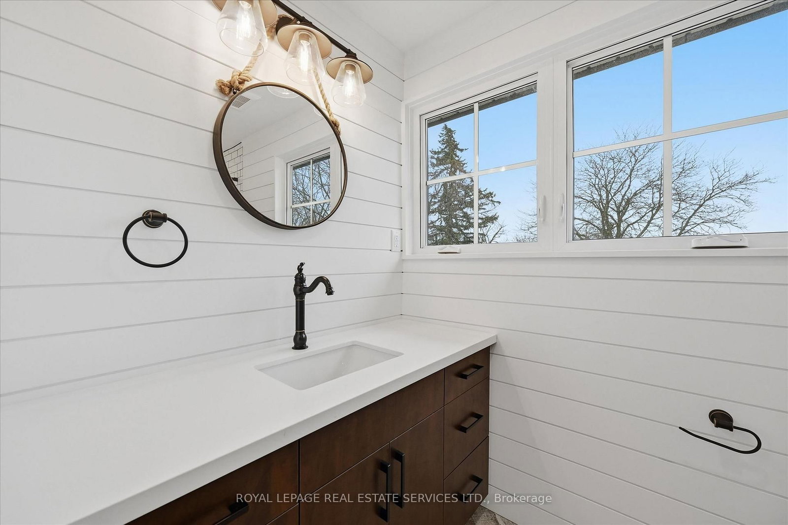 2212 Urwin Crescent • Oakville, ON photo 34