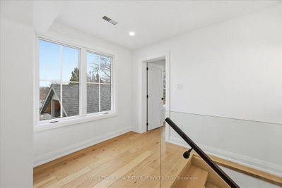 2212 Urwin Oakville,ON L6L 2T2 — Photo 38