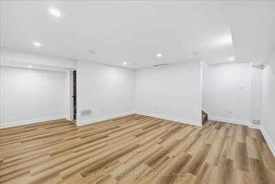 2212 Urwin Oakville,ON L6L 2T2 — Photo 40