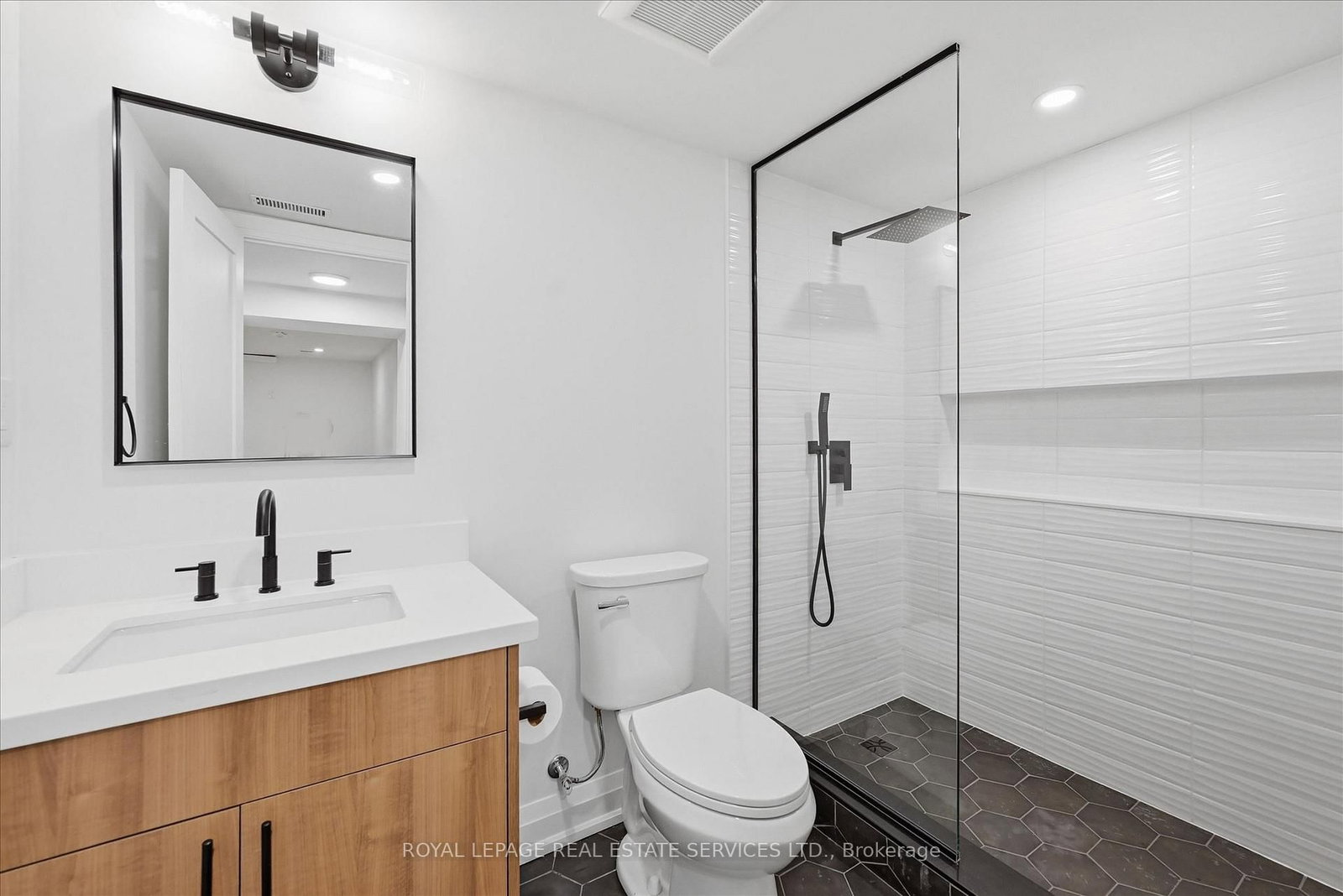 2212 Urwin Crescent • Oakville, ON photo 42
