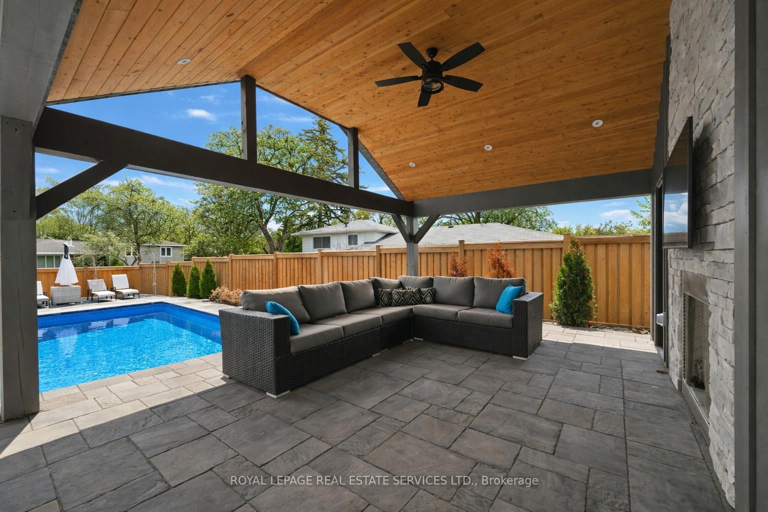 2212 Urwin Crescent • Oakville, ON photo 49