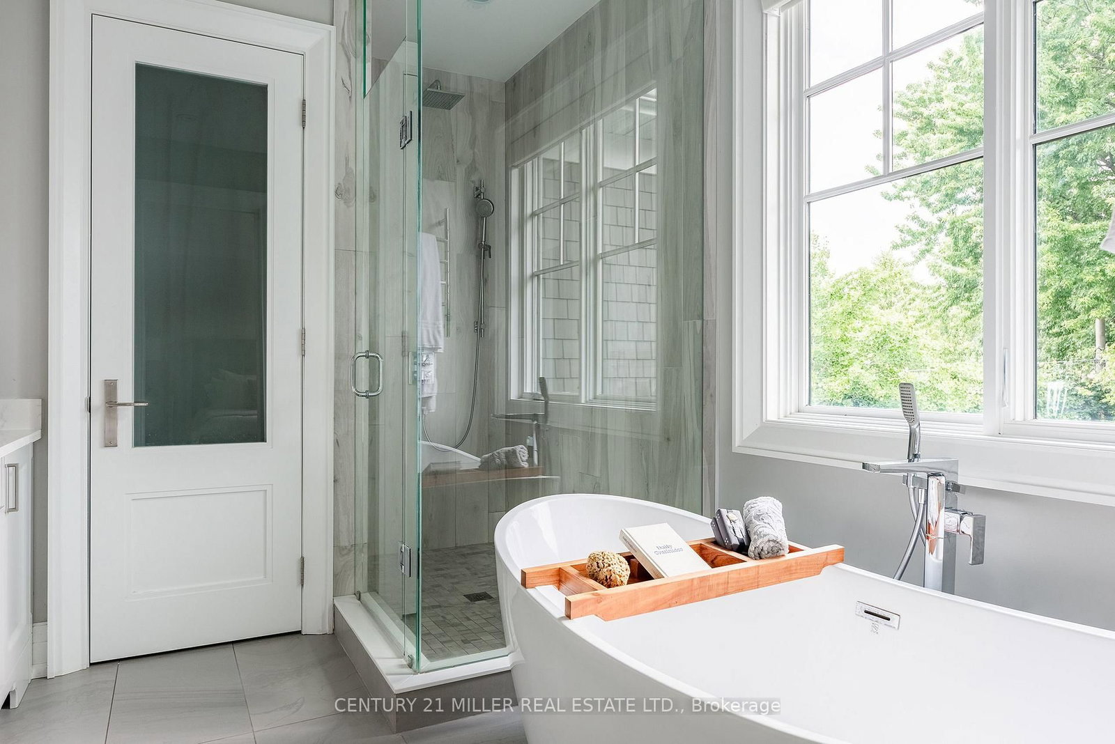487 Orchard Drive • Oakville, ON photo 23