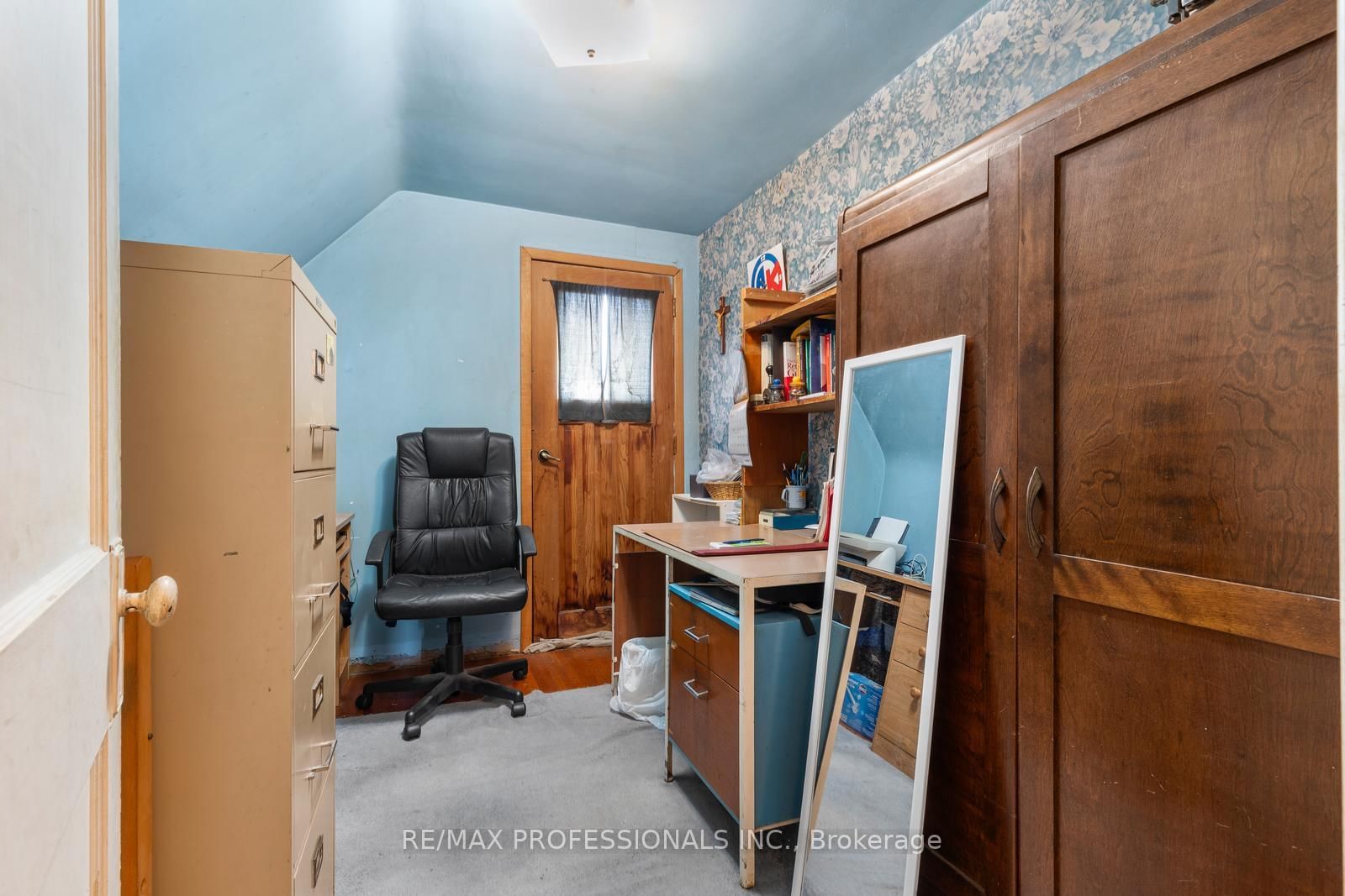 16 Cliff Street • Toronto, ON photo 8