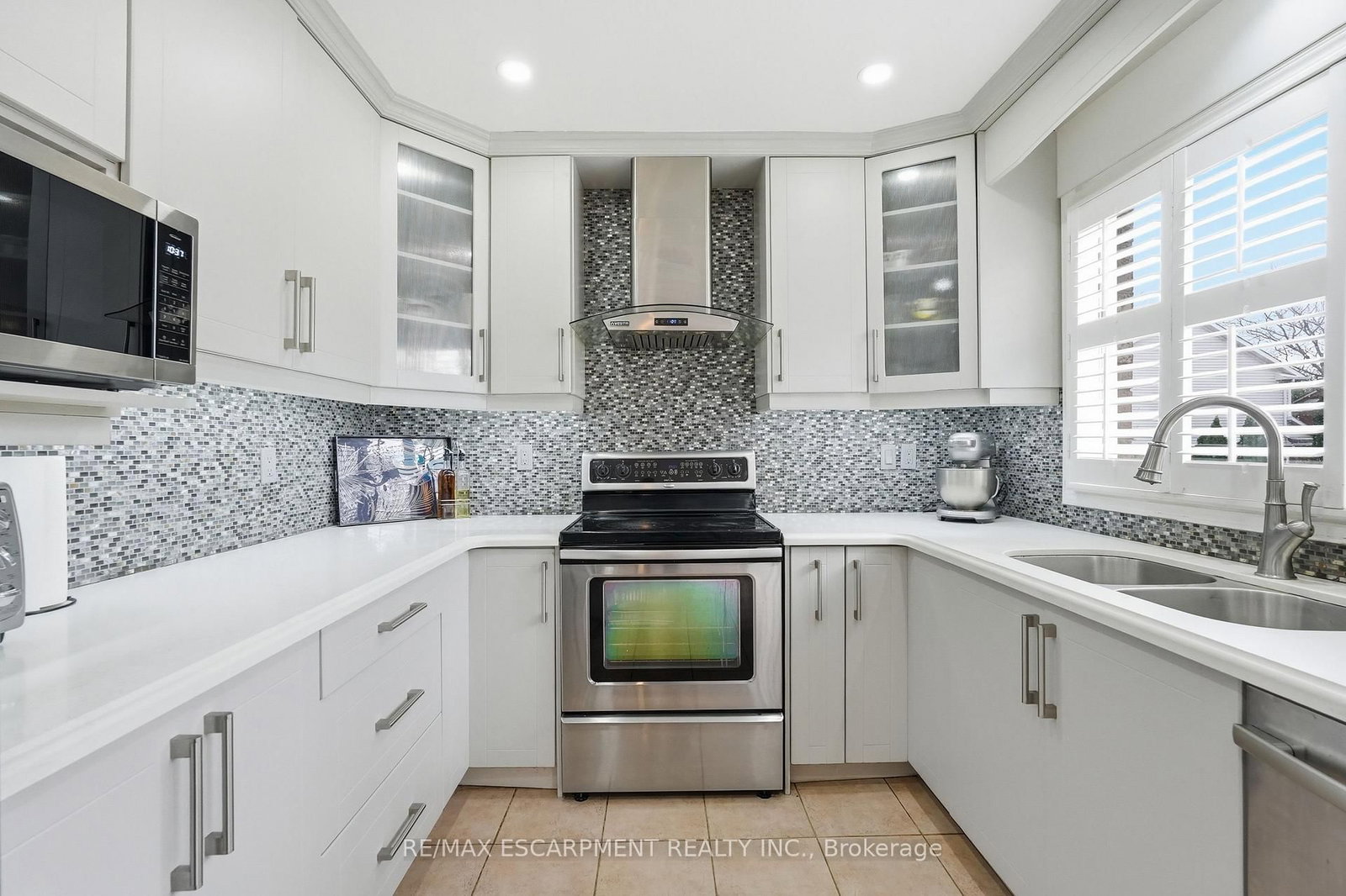 5010 Bunton Crescent • Burlington, ON photo 15