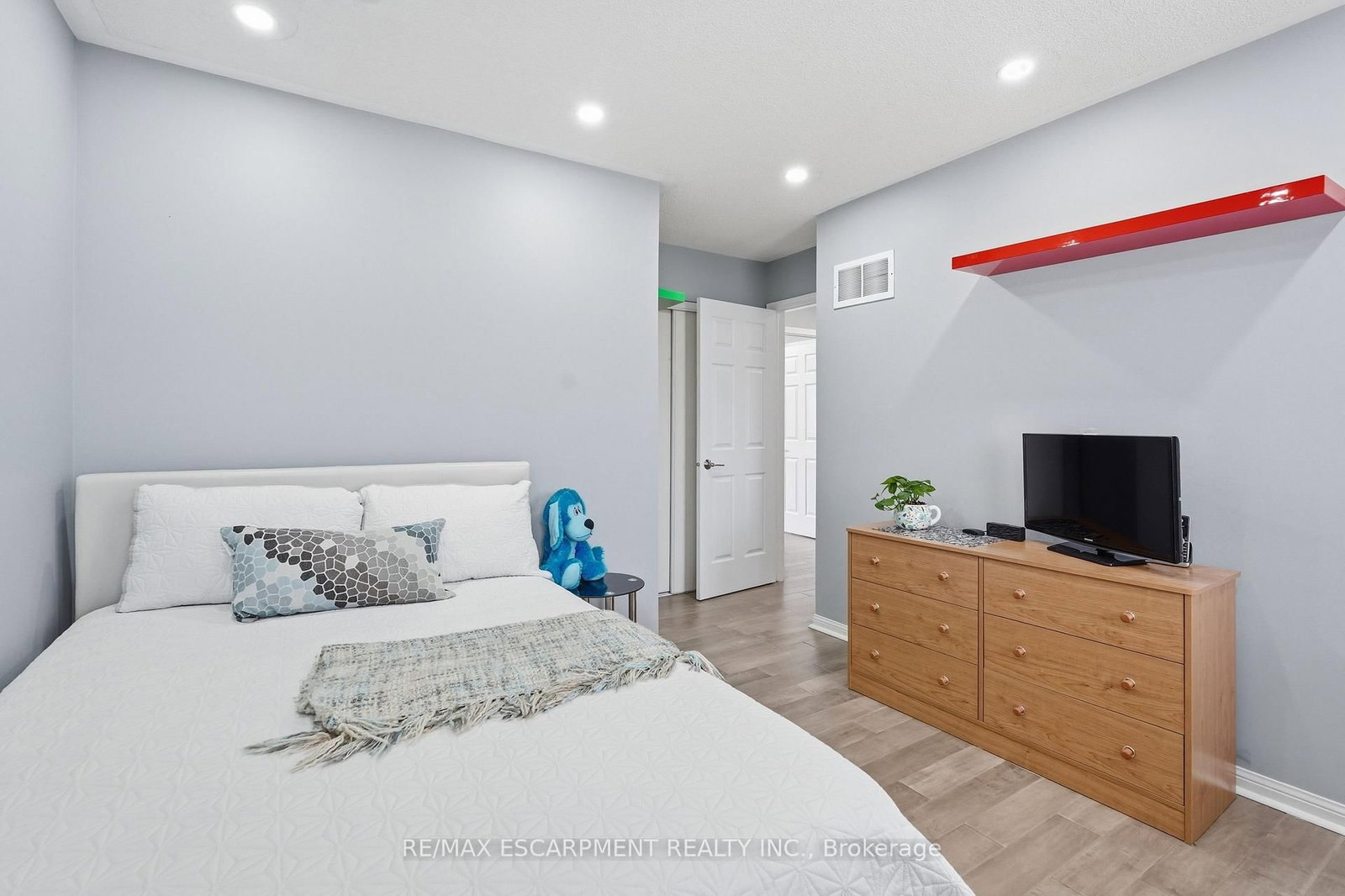5010 Bunton Crescent • Burlington, ON photo 30