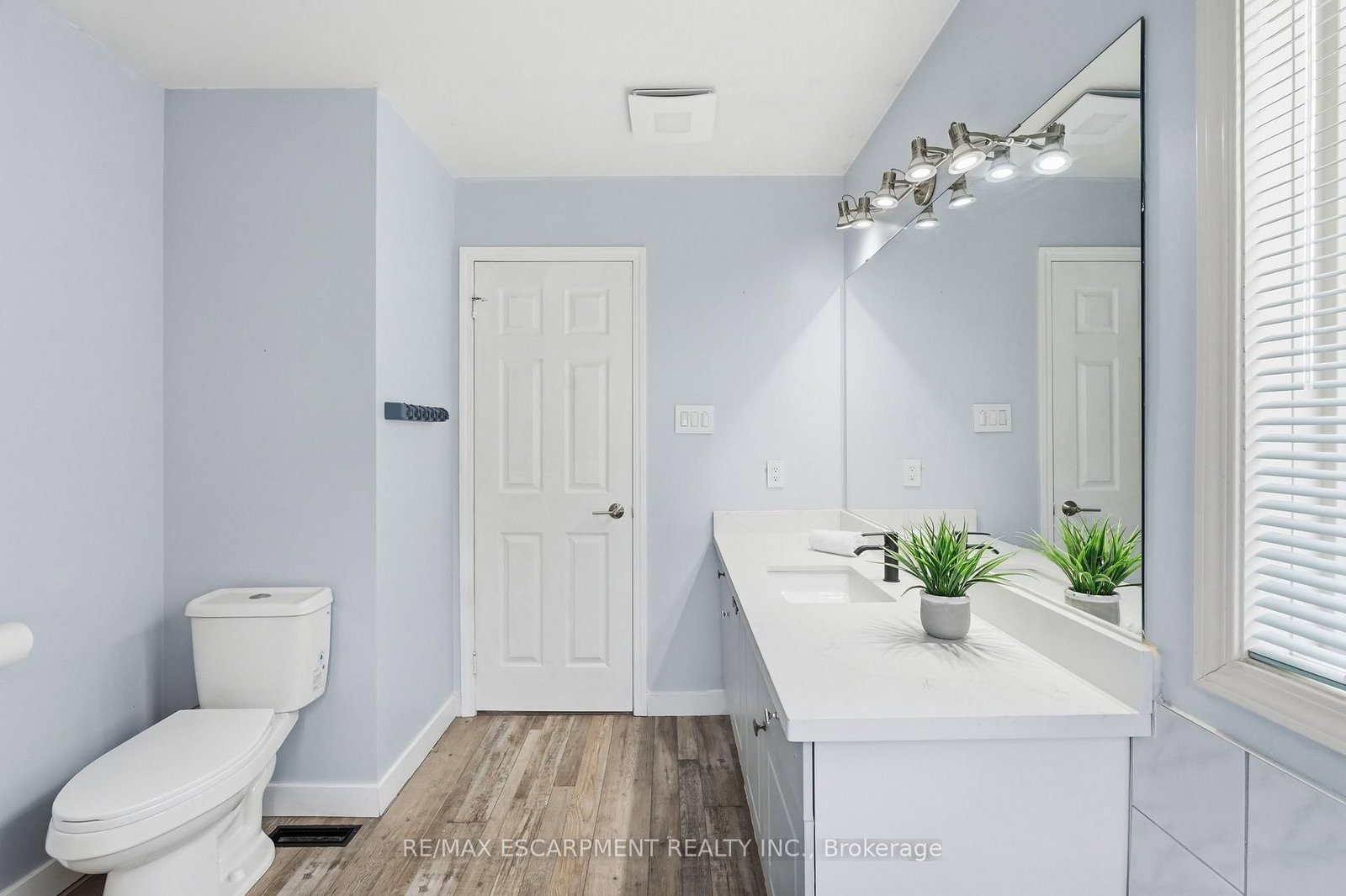 5010 Bunton Crescent • Burlington, ON photo 36