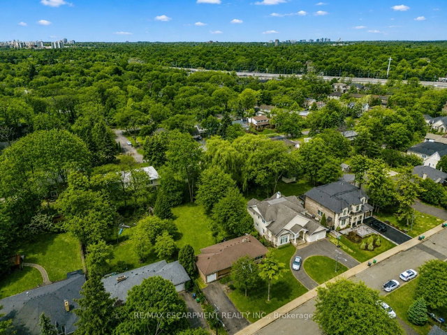 1546 Lorne Wood Road