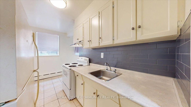 1A - 2645 Keele Street