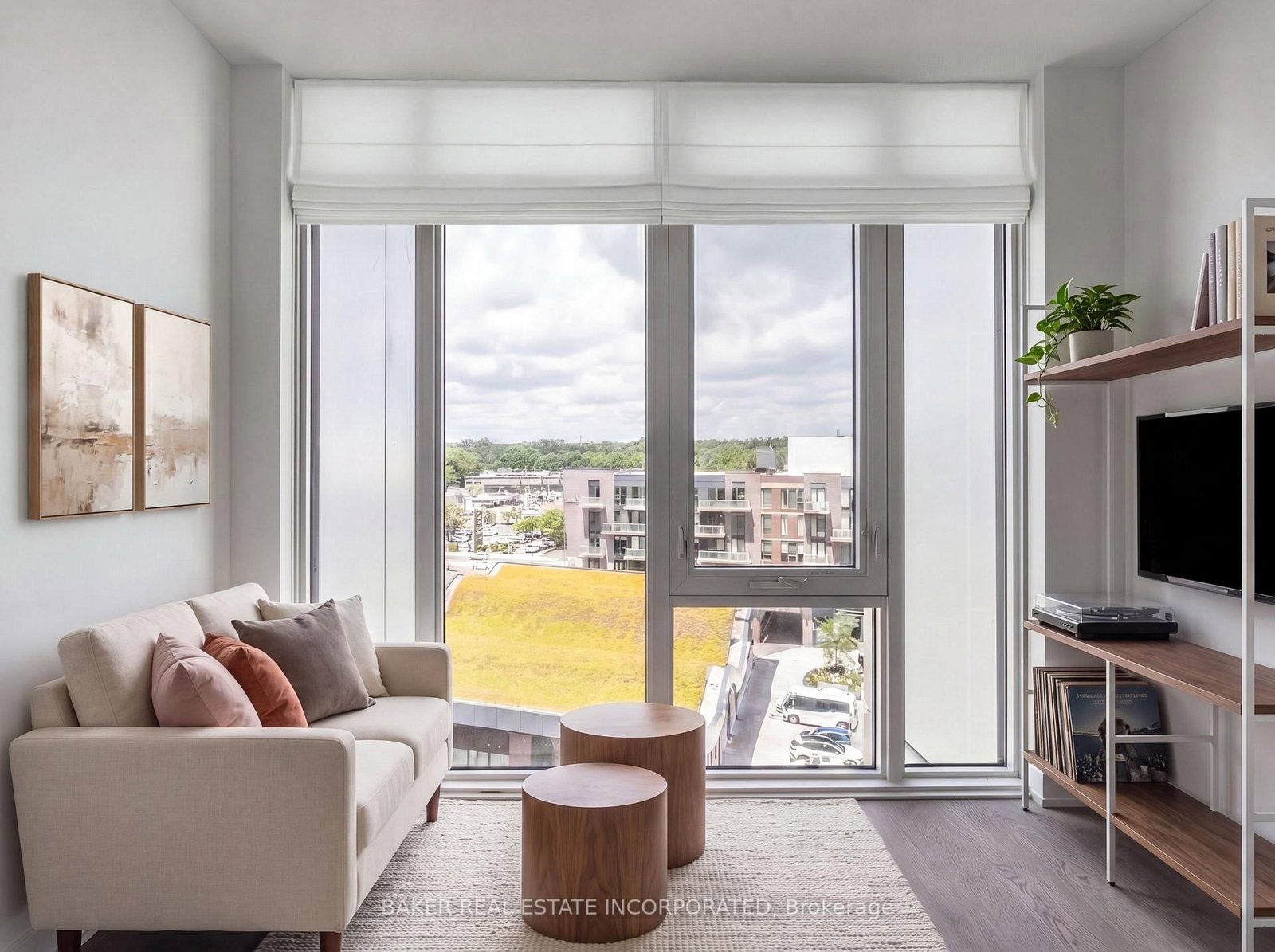 220 Missinnihe Way • #717 • Mississauga, ON photo 3