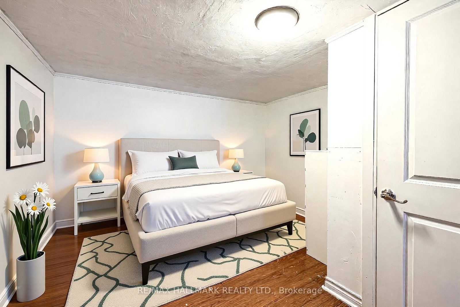 139 Kitchener Avenue • Toronto, ON photo 11