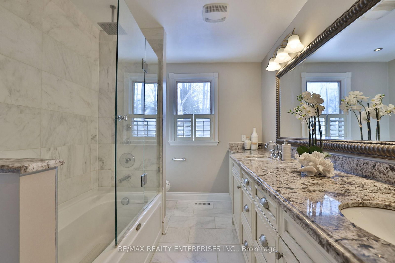 208 Mineola Road W • Mississauga, ON photo 24