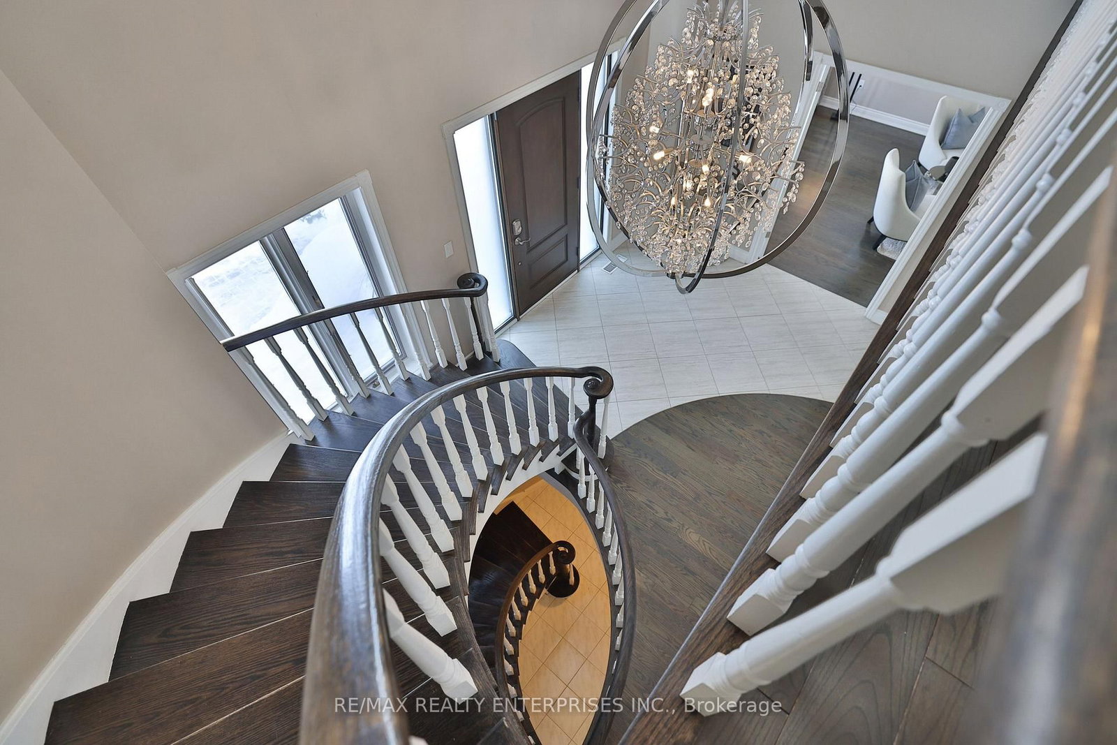 208 Mineola Road W • Mississauga, ON photo 26