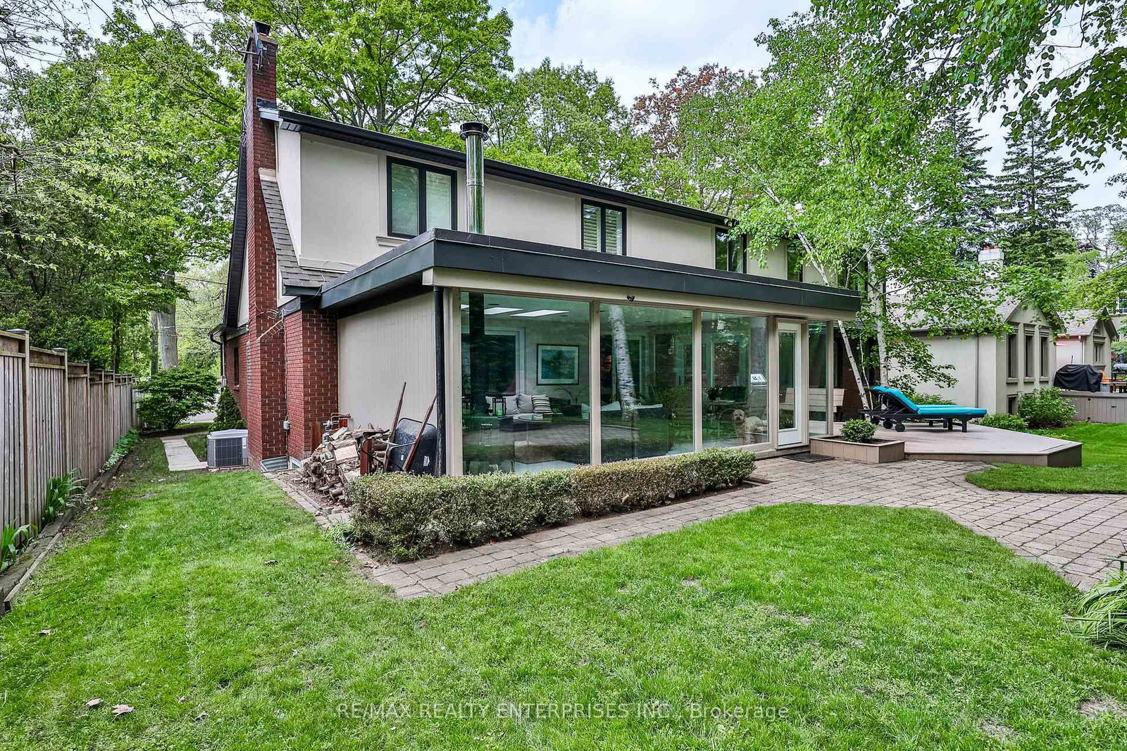208 Mineola Road W • Mississauga, ON photo 43