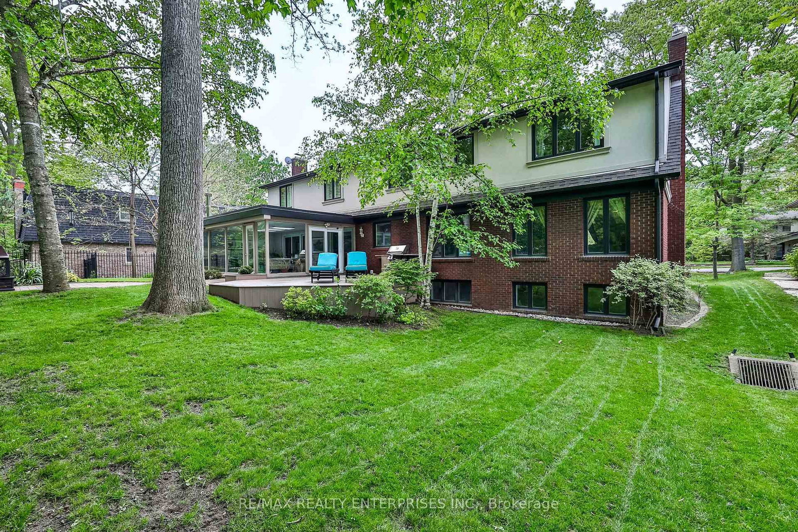 208 Mineola Road W • Mississauga, ON photo 45
