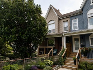 10 Wiltshire Avenue