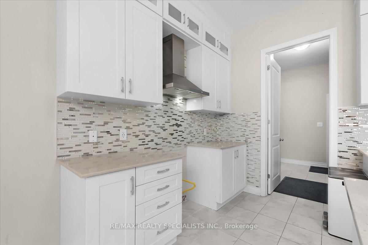 2 Ash Hill Avenue • Caledon, ON photo 15