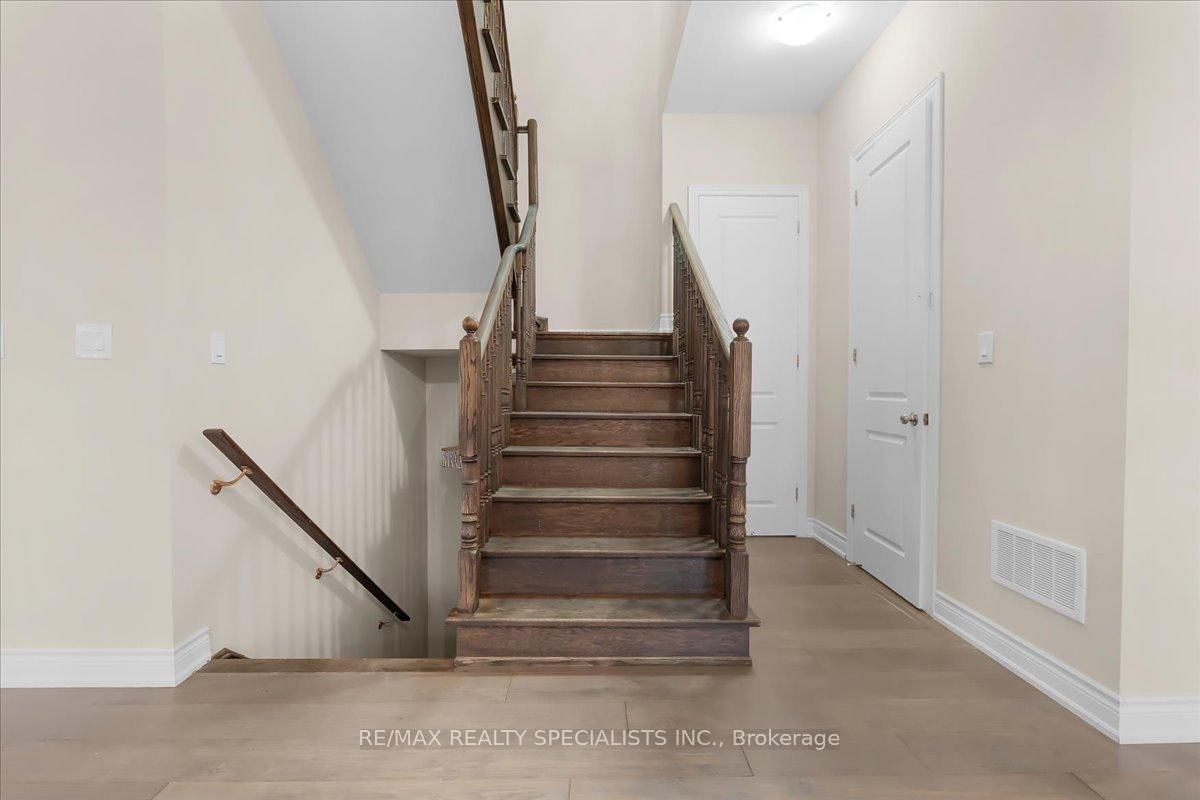 2 Ash Hill Avenue • Caledon, ON photo 20