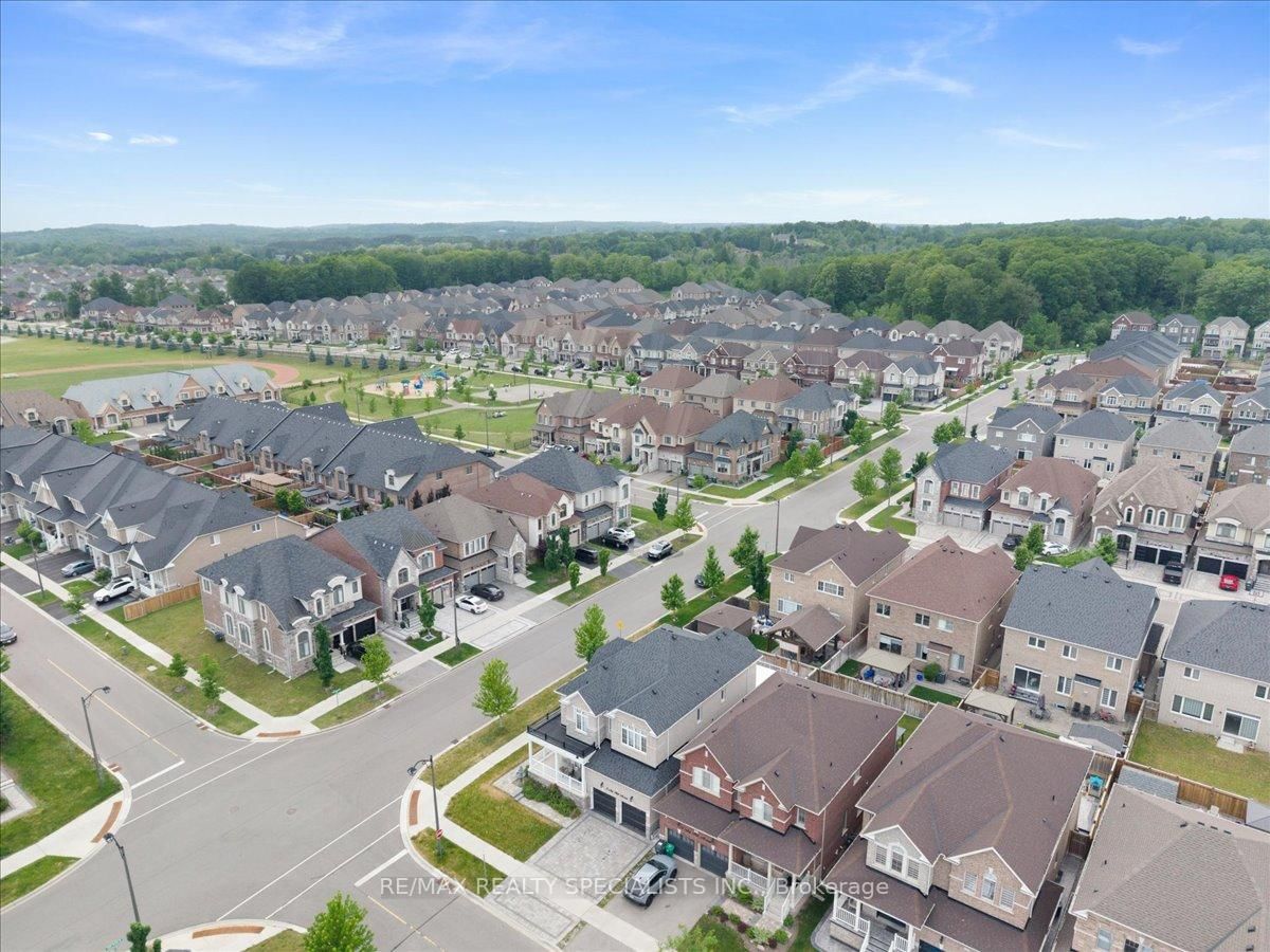 2 Ash Hill Avenue • Caledon, ON photo 49
