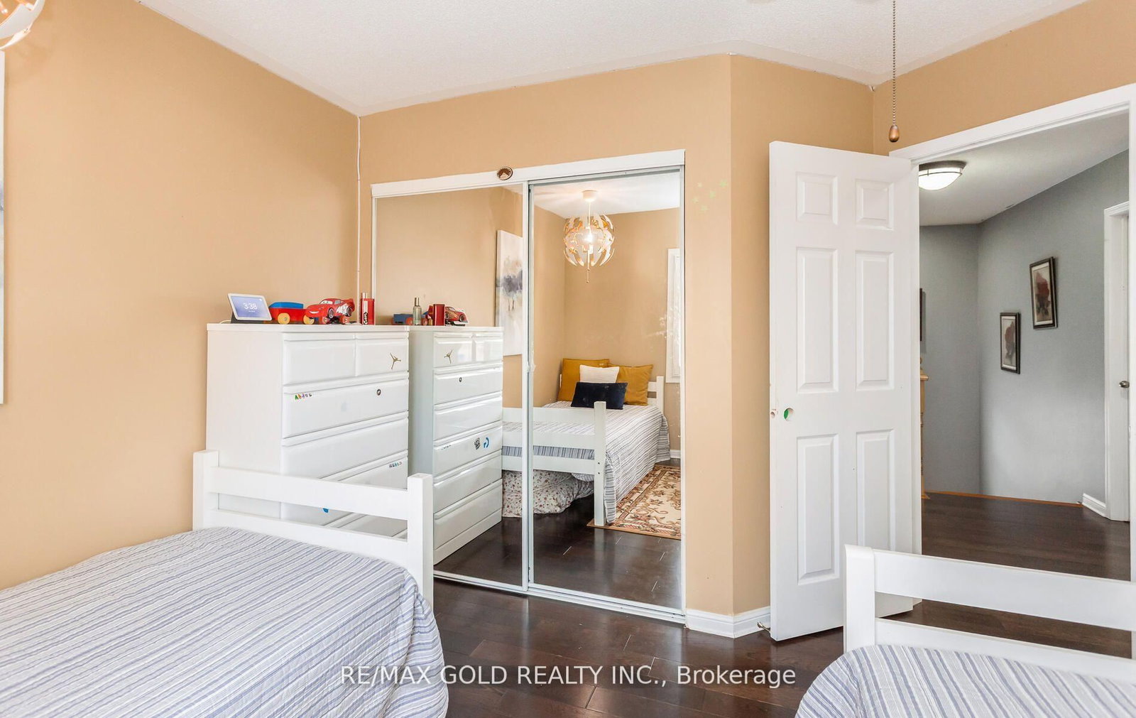 1090 Trudeau Drive • Milton, ON photo 34