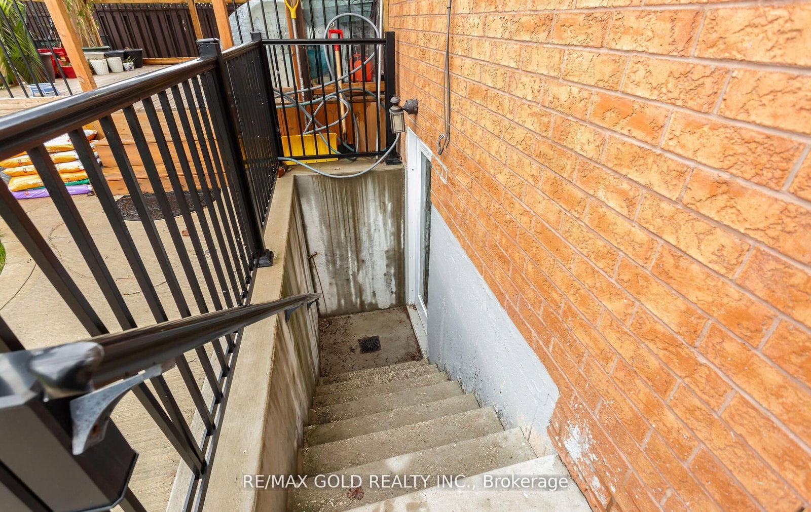 1090 Trudeau Drive • Milton, ON photo 39