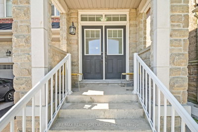 55 Baffin Crescent • Brampton, ON photo 3