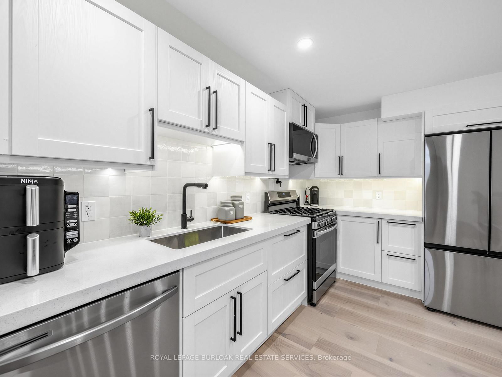 13 Swanhurst Boulevard • Mississauga, ON photo 19