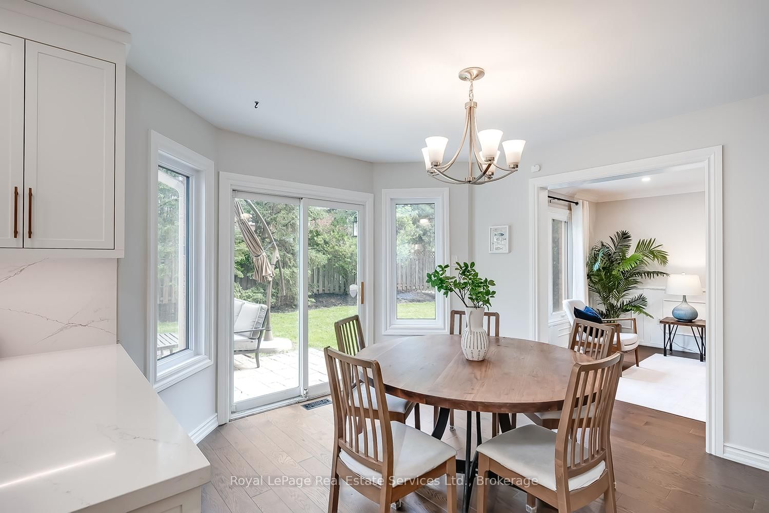 1429 Thistledown Road • Oakville, ON photo 14