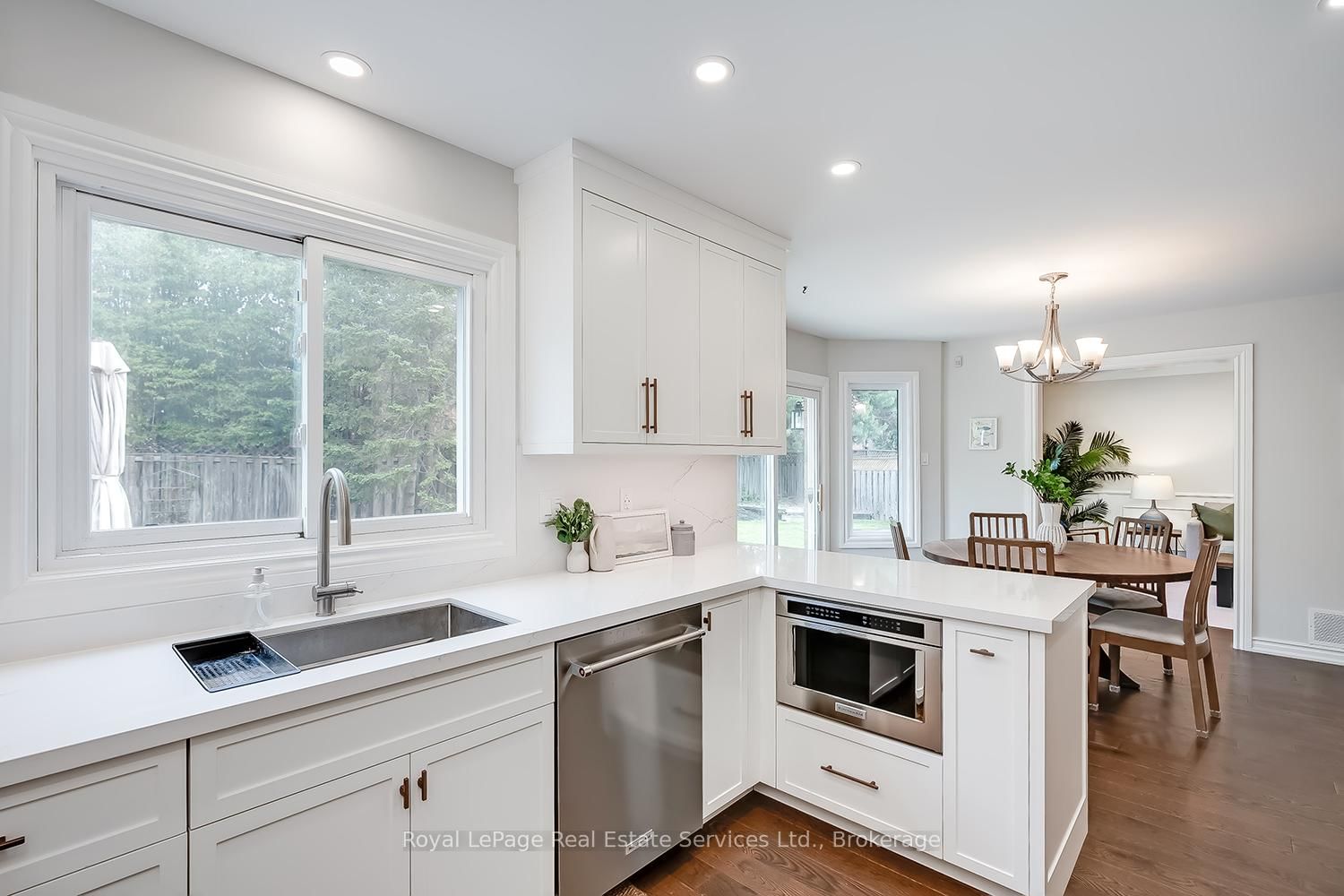 1429 Thistledown Road • Oakville, ON photo 16