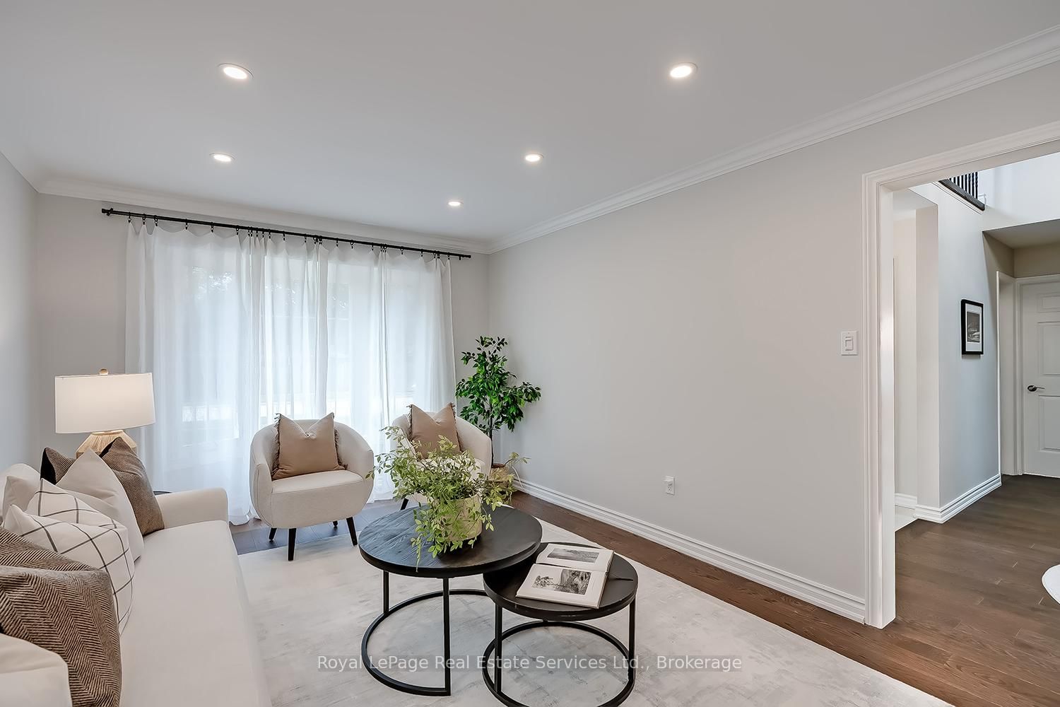 1429 Thistledown Road • Oakville, ON photo 7