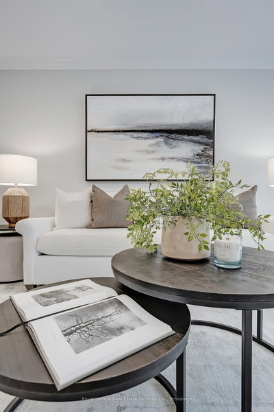 1429 Thistledown Road • Oakville, ON photo 8