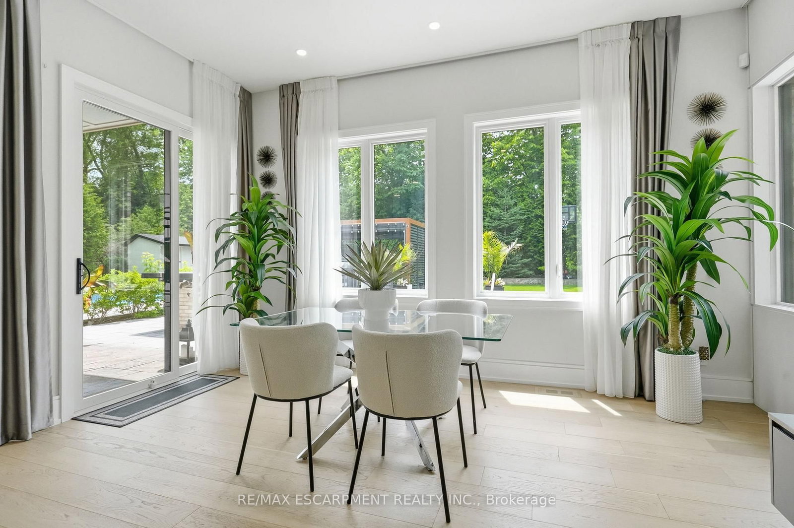 1544 Lochlin Tr, Mississauga, view 17