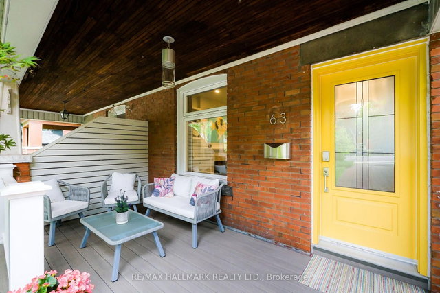 63 Hillsview Avenue