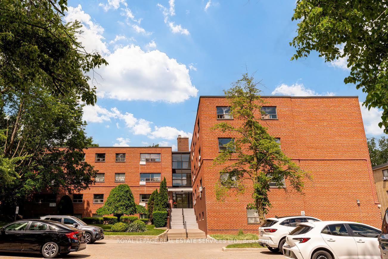 202-101 Coe Hill Drive, Toronto, ON