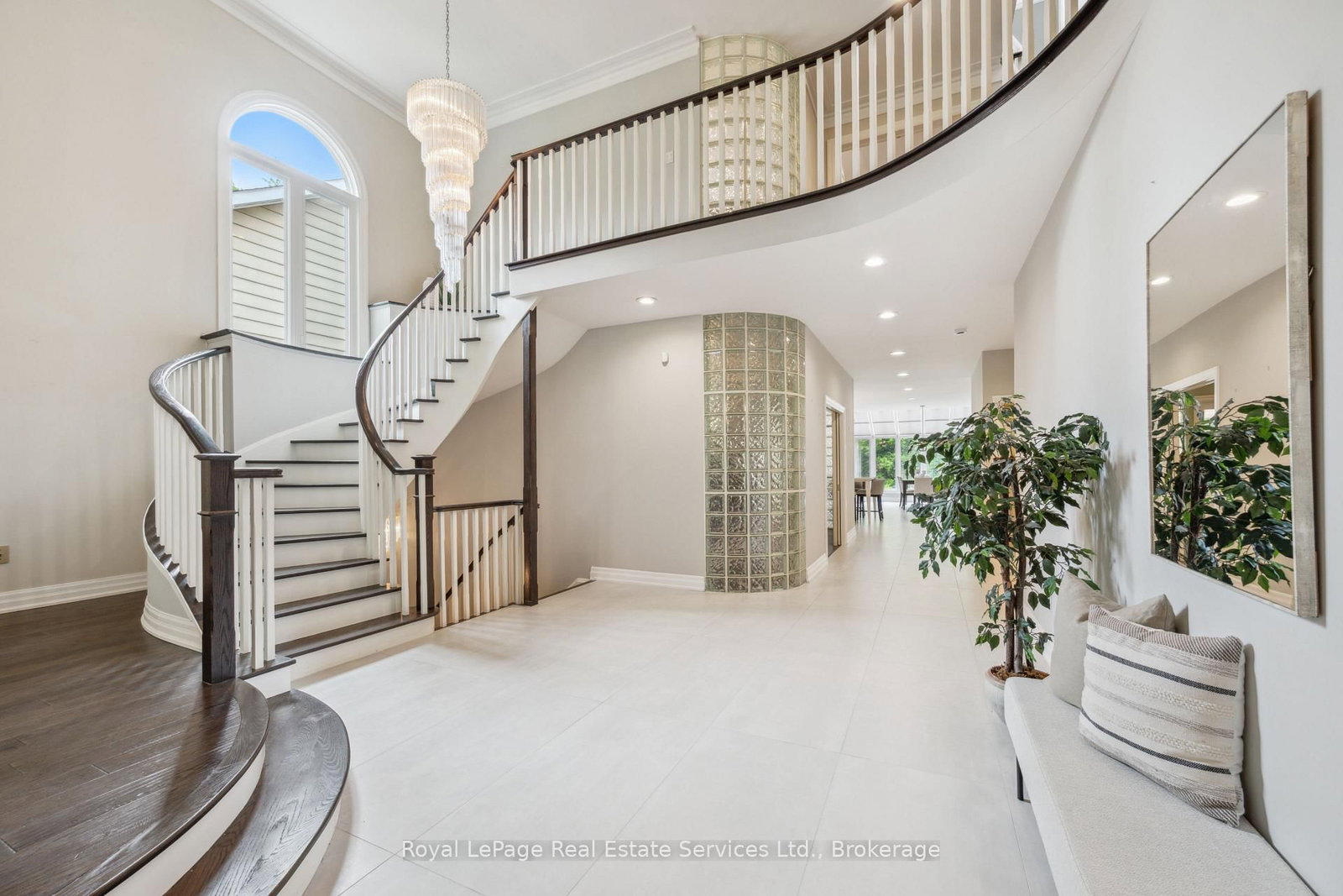 480 CHARTWELL Road • Oakville, ON photo 20