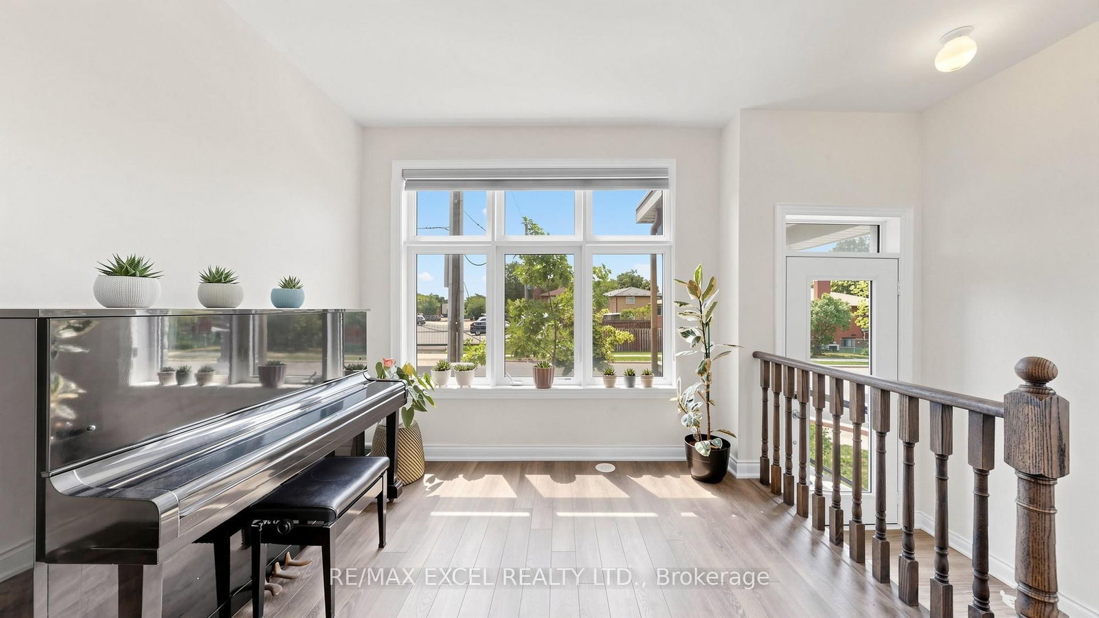 2A Muir Avenue • #1 • Toronto, ON photo 9