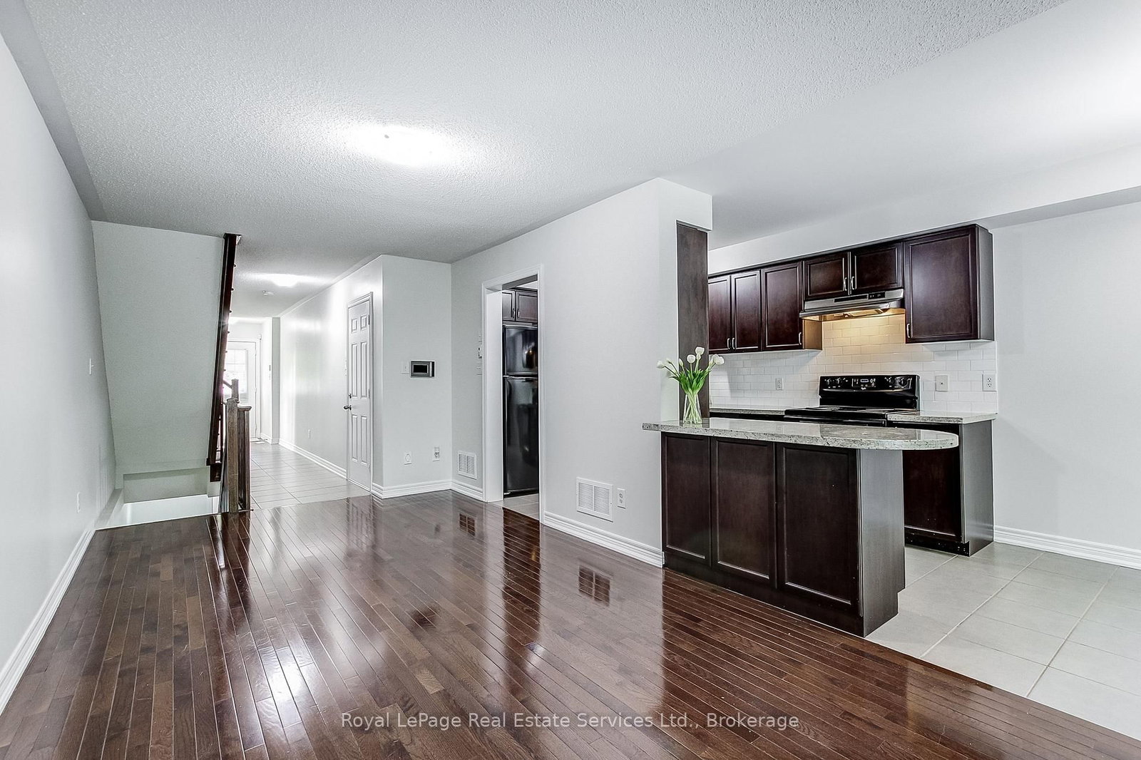 233 Duskywing Way • #22 • Oakville, ON photo 13