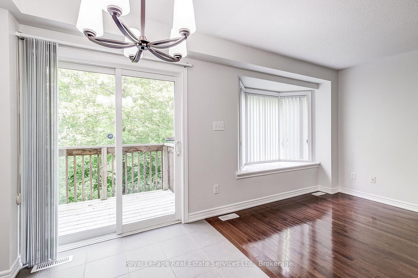 233 Duskywing Way • #22 • Oakville, ON photo 14