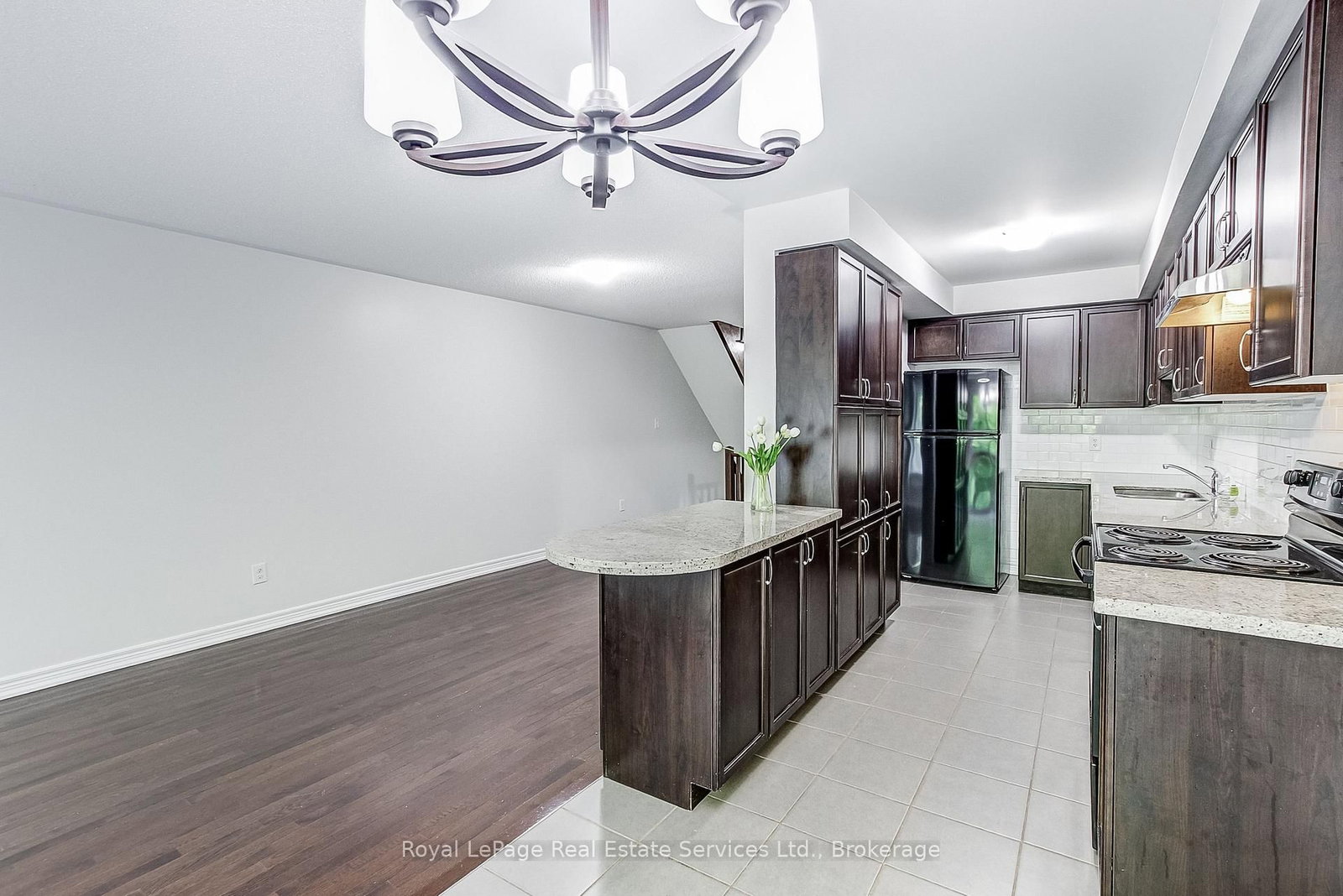 233 Duskywing Way • #22 • Oakville, ON photo 15