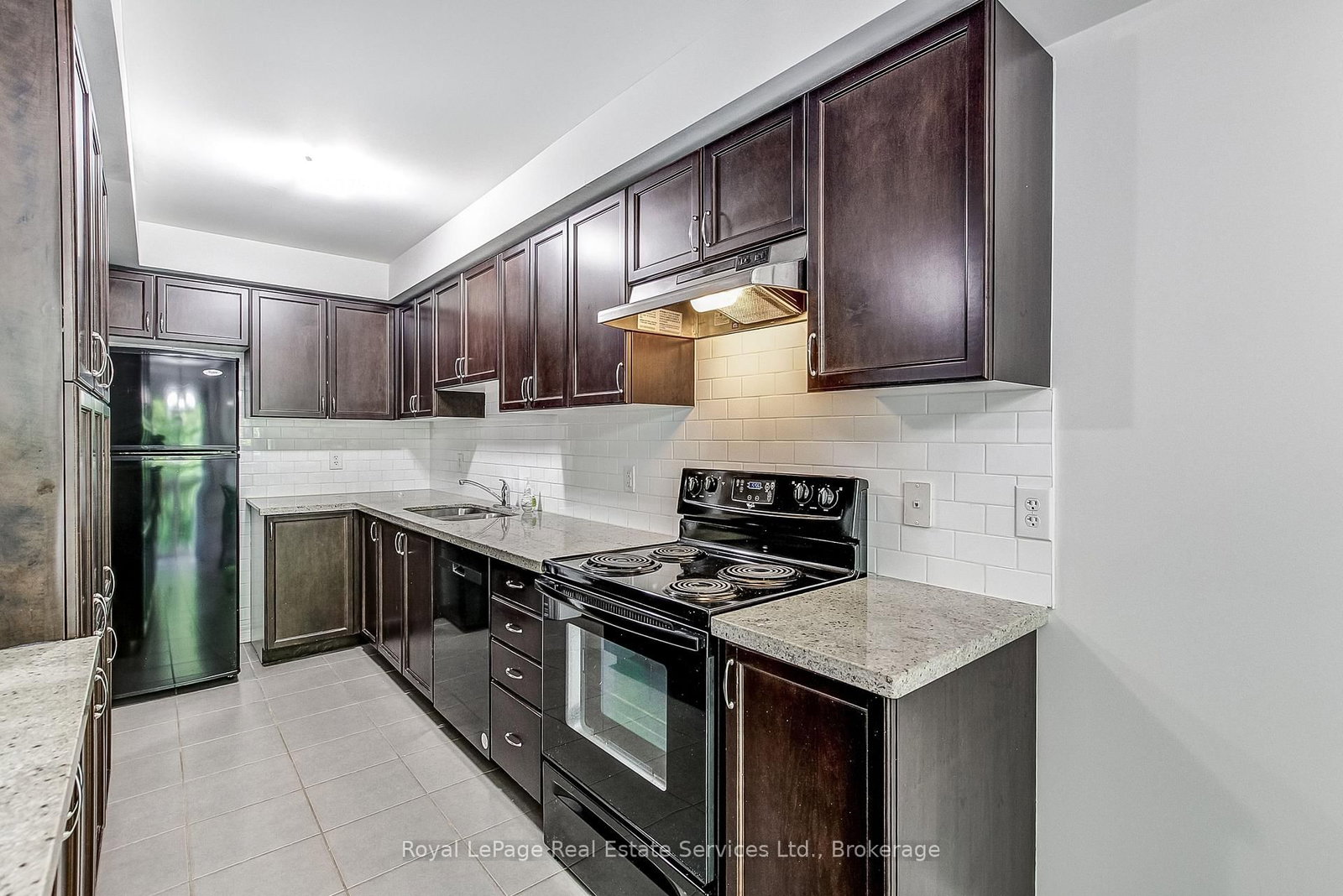 233 Duskywing Way • #22 • Oakville, ON photo 16