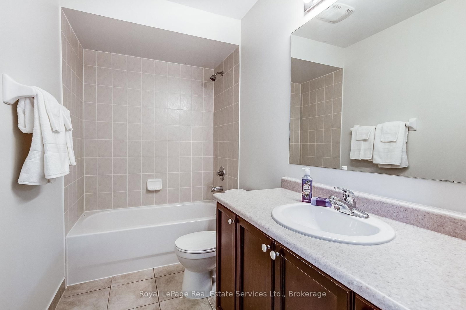 233 Duskywing Way • #22 • Oakville, ON photo 36