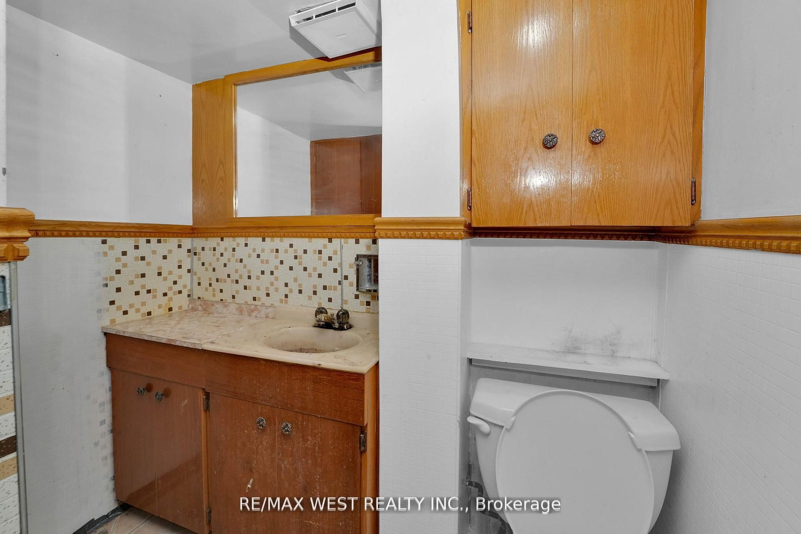 661 Beresford Avenue • Toronto, ON photo 12